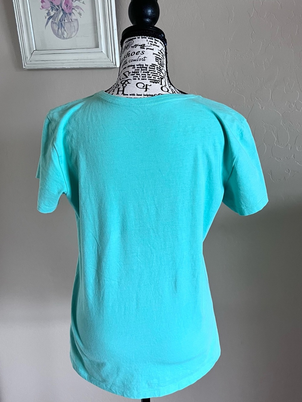 Aqua V-Neck Tee with Blue & Yellow Heart Graphic - Picture 2 of 3